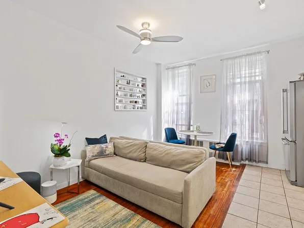 154 E 97th St APT 7, New York, NY 10029