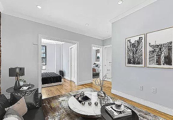 2nd image of 440 W 47th St APT 3G