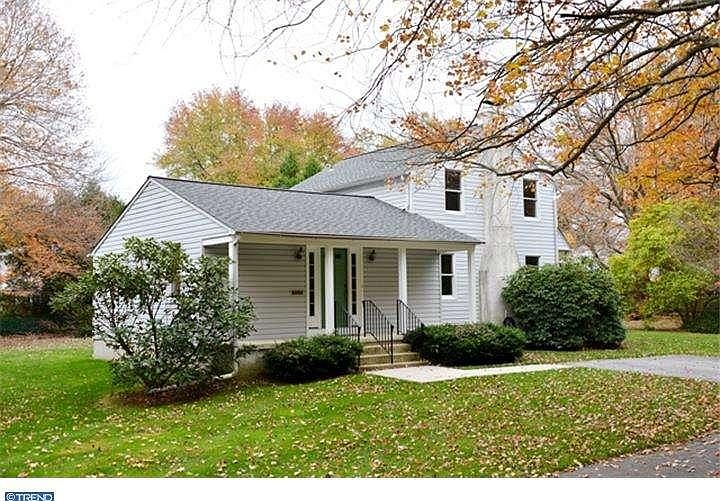 1st image of 103 E Sutton Pl