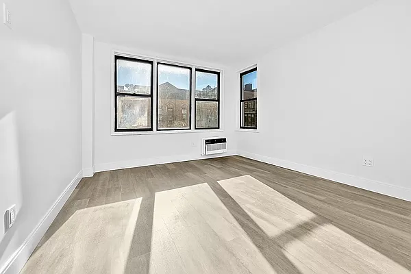 Rented by MNS | media 14