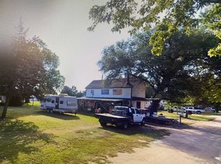 805 Walnut St, Harper, KS 67058