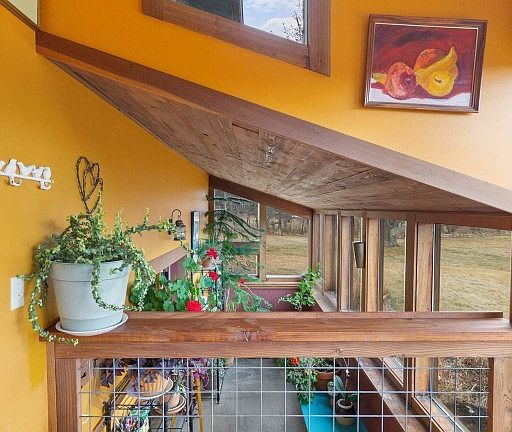 3rd image of 51 Schutz Ln
