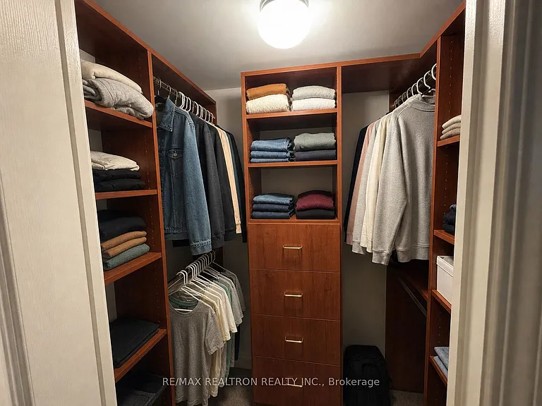 33 Empress Ave #1501 — Photo 12