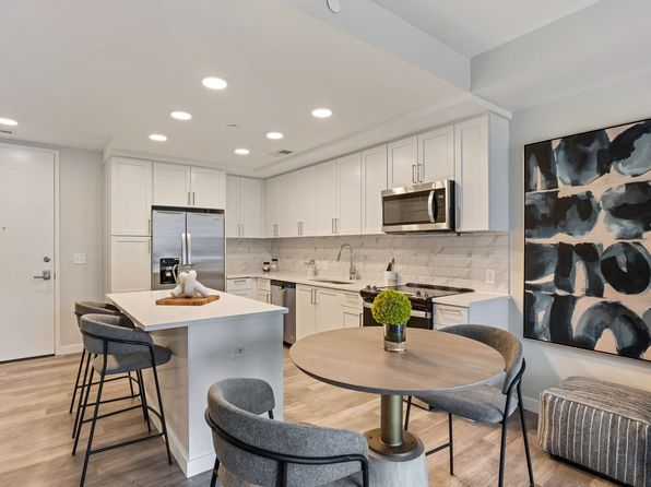 zillow section 8 rentals georgia by owner near me