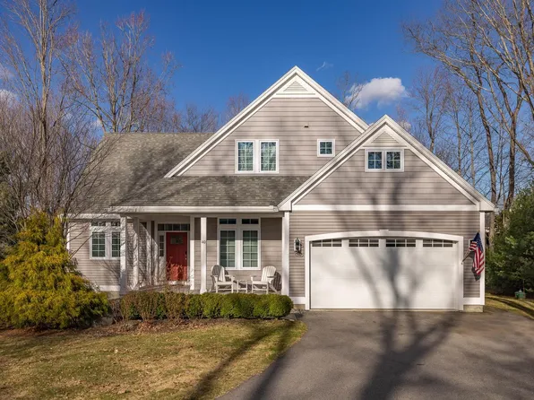 40 Sanderson Drive, Portsmouth, NH 03801