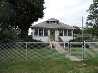 1061 Chicago Ave, Benton Harbor, MI 49022