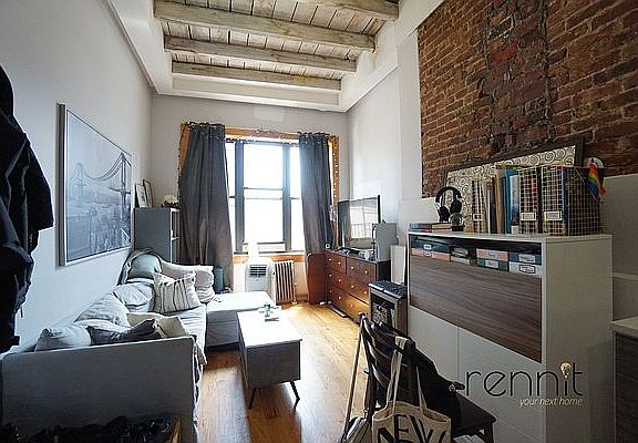 2nd image of 114 Walton St APT 11