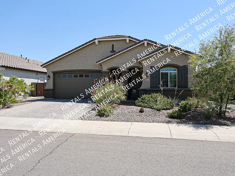 41335 W Almira Dr — Photo 1