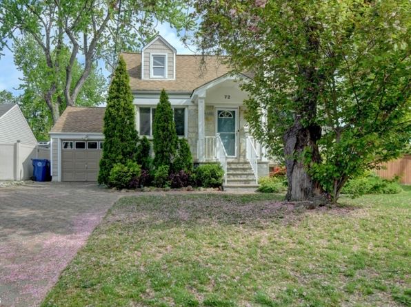 72 Colonial Dr