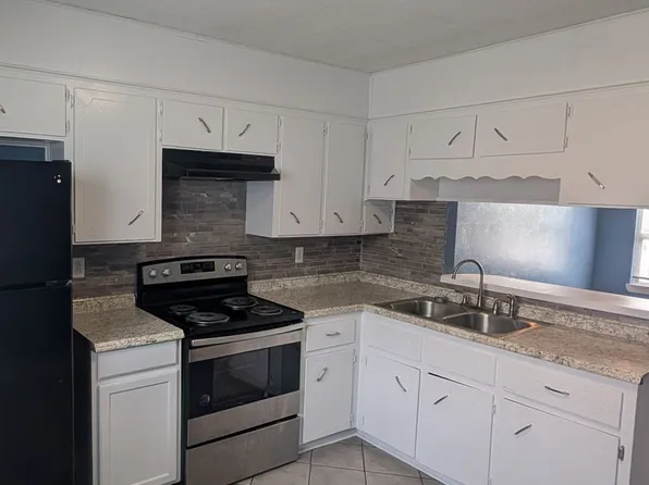 121, 121 W Avenue A #2, Killeen, TX 76541