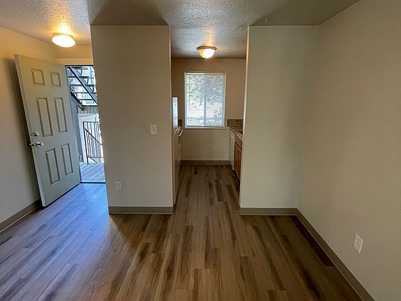 4th image of 13410 SE Powell Blvd Unit 11