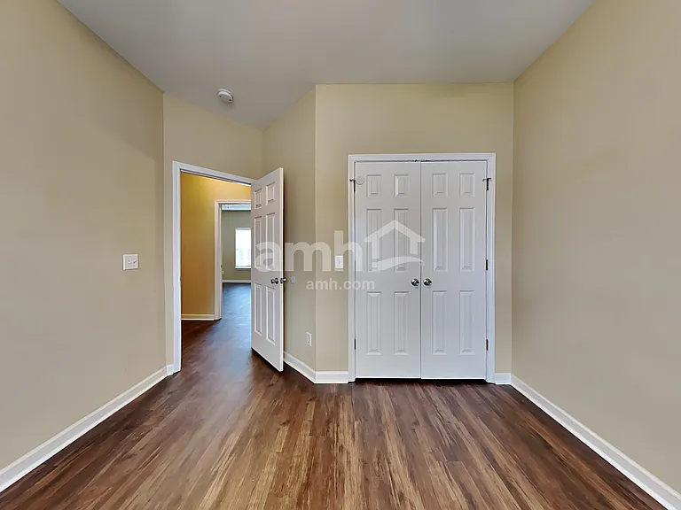 7745 Fayetteville Rd — Photo 12
