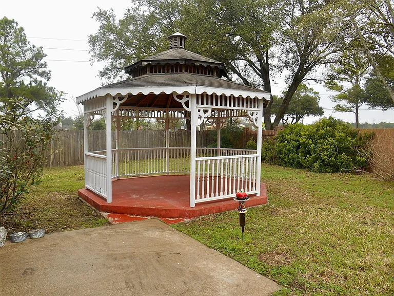 6203 Faulkner Ridge Dr — Photo 19