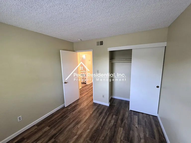 6691 Greenback Ln — Photo 12