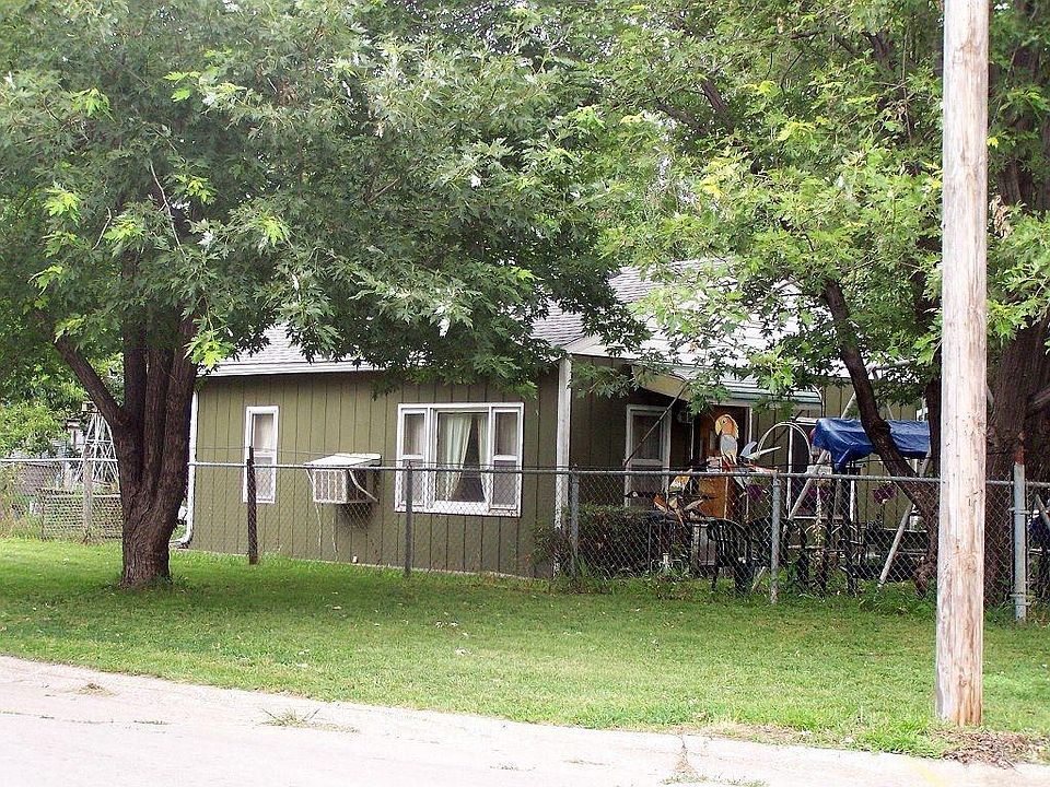 2nd image of 2658 7th Ave