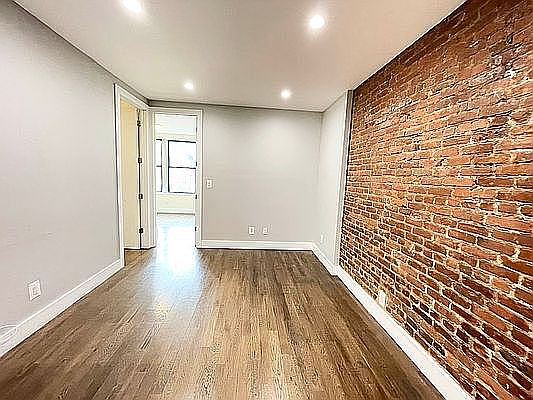 3rd image of 723 Saint Nicholas Ave #33A