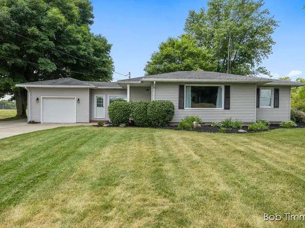 4348 30th St, Dorr, MI 49323