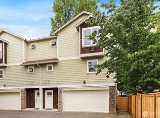 17520 12th Avenue NE #B, Shoreline, WA 98155