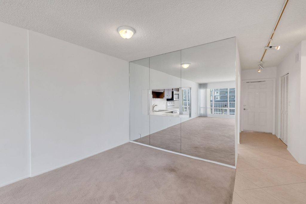 750 N Ocean Boulevard Apt 604, photo 9