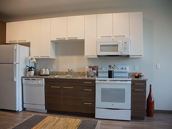 3rd image of 5330 W 11th Ave #2B-2Ba