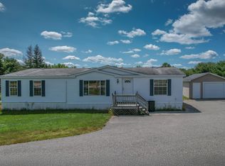 511 N Bend Rd, Surry, ME 04684