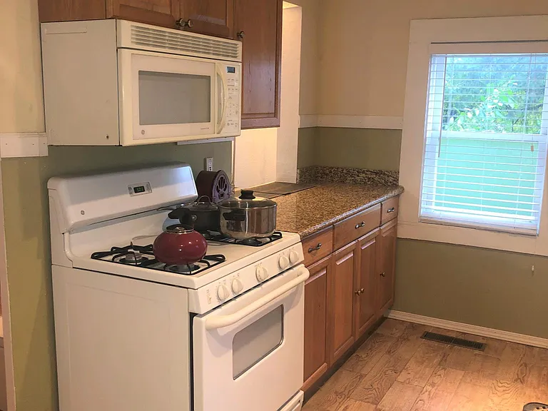 2853 SW Greenway Ave #LOWER LEVEL — Photo 18
