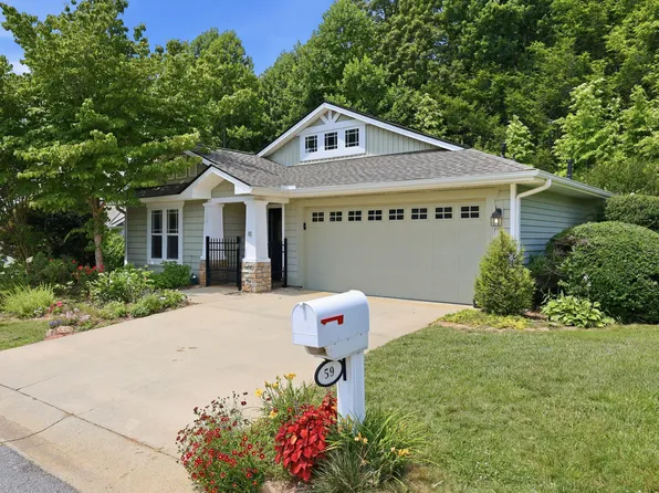 59 Sunview Cir, Arden, NC 28704