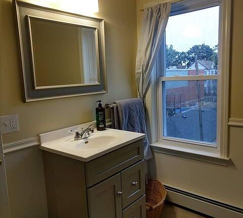 4th image of 50 Barton St #3