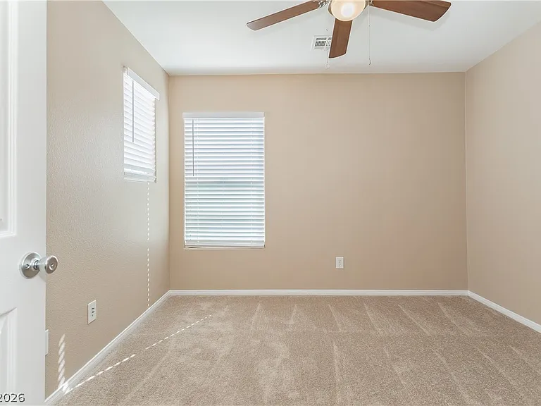 11705 Grotta Azzurra Ave — Photo 32