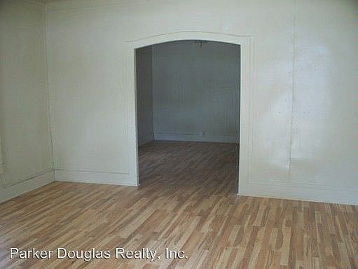 2nd image of 731 Cherry St