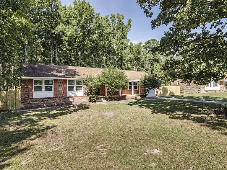 1725 Cheltenham Ln — Photo 6