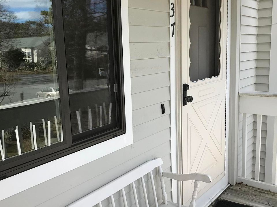 1st image of 137 Eaton Lane