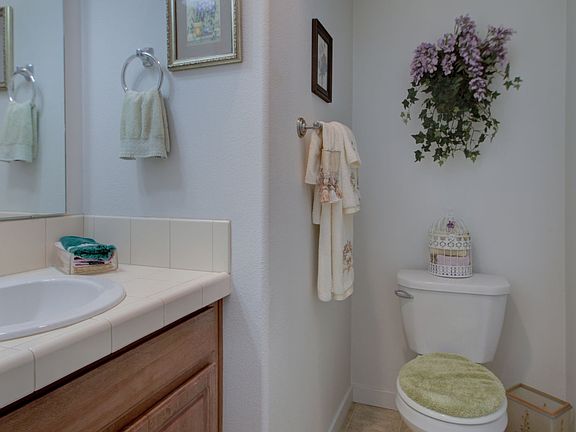 4th image of 6006 NE 79th Ave