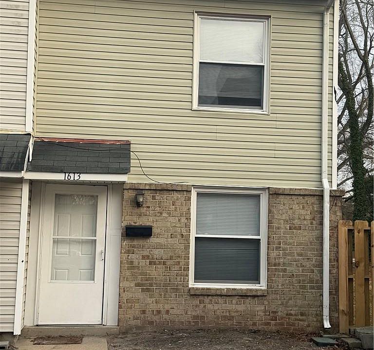 1st image of 1613 Darren Cir