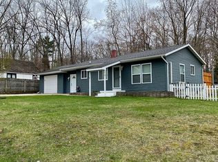 214 Joliet Ave, Houghton Lake, MI 48629