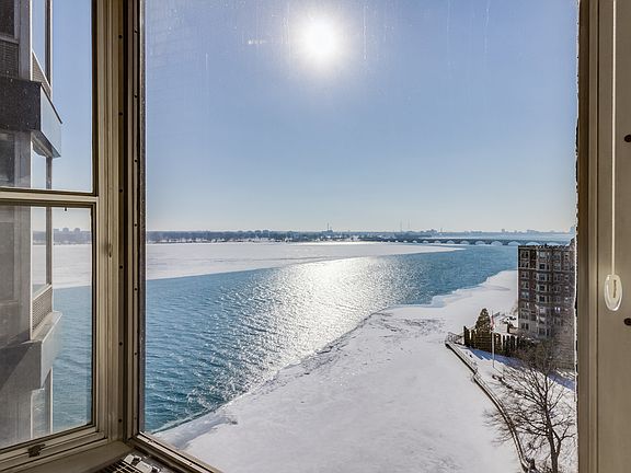 5th image of 8200 E Jefferson Ave #139