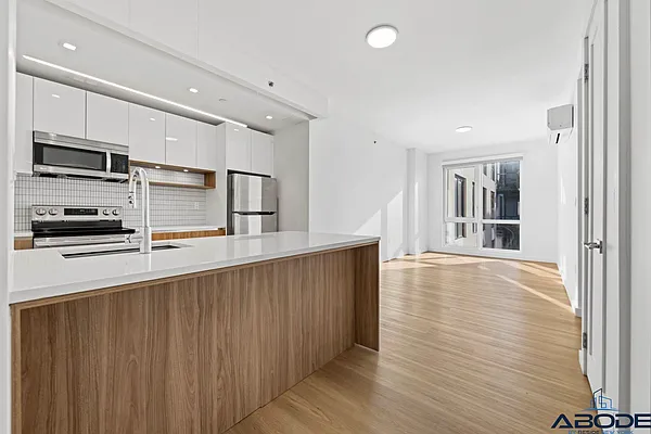Rented by ABODE NYC LLC | media 24