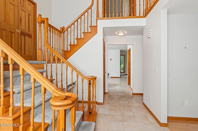 4th image of 2855 W Lydius Street