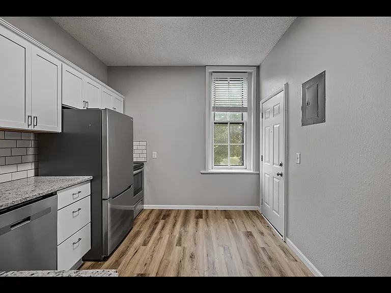 745 Margaret St #4 — Photo 14