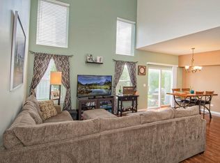 205 Key Largo Dr, Romeoville, IL 60446