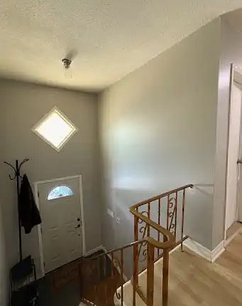 5th image of 610 Aylmer St N #1A