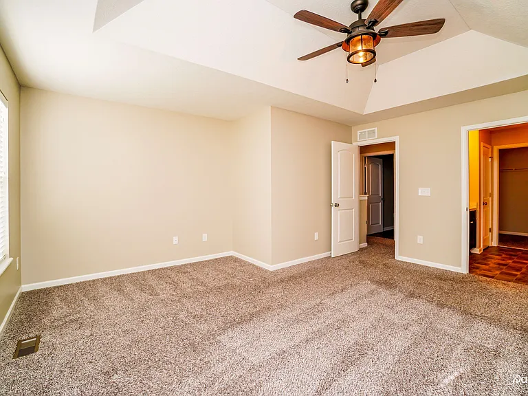 540 Weaver Ridge Dr — Photo 11