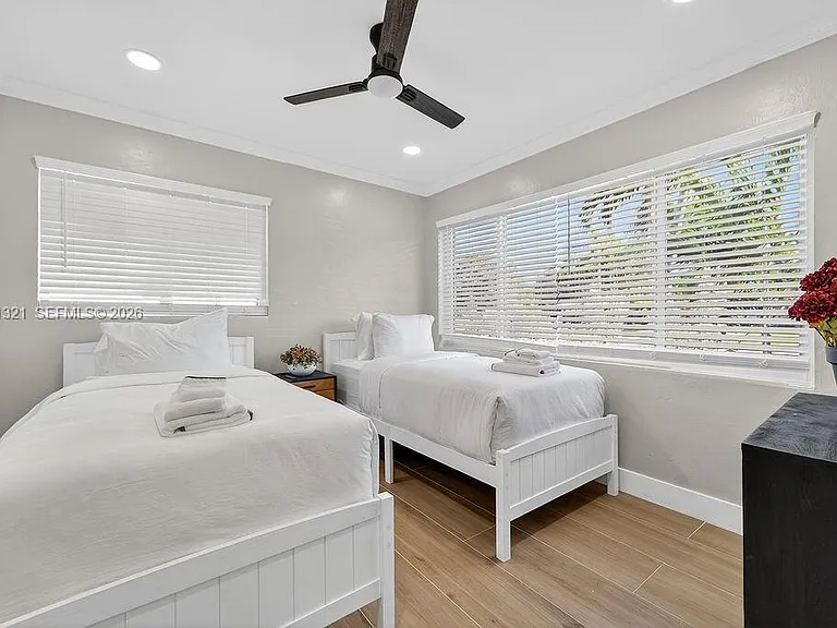 756 Cinnamon Rd — Photo 39