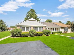 31 Hearthside Dr, Mount Sinai, NY 11766