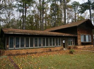 216 E Sylvan Rd, Waverly, VA 23890