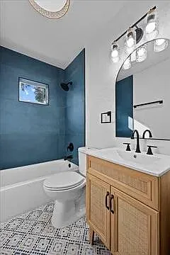 3 bed, 2.0 bath, 1532 sqft, $2,300 — Photo 4