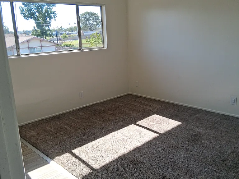 1482 Cordova St #3 — Photo 3