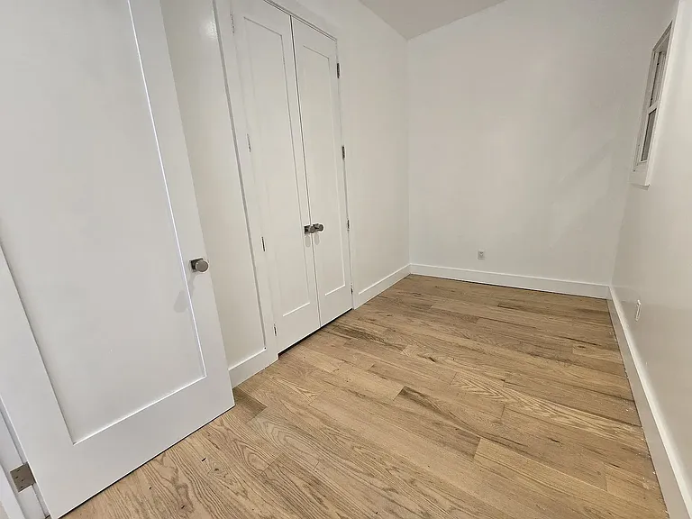 127 Troutman St #2B — Photo 11
