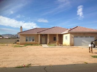 22121 Lone Eagle Rd, Apple Valley, CA 92308