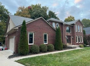 8967 Orchard Dr, Shelby Township, MI 48317
